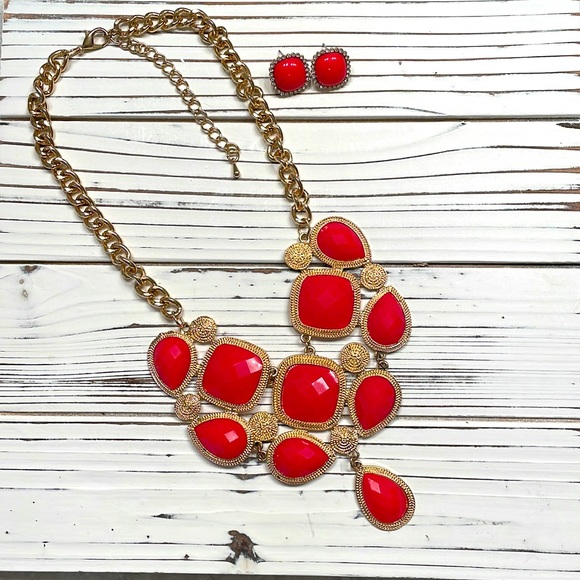 Red and Gold Costume Jewelry Statement Necklace and Earrings - Picture 1 of 1